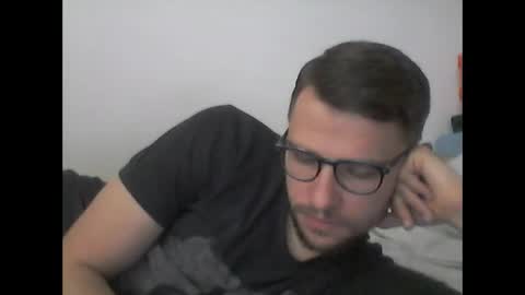 hardboylovemilfmoom online show from May 17, 11:50 am