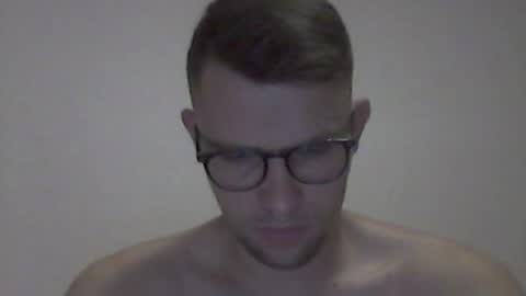 Snapshot of hardboylovemilfmoom chatting on June 30, 7:15 pm hardboylovemilfmoom online show from June 30, 7:15 pm