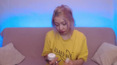 Emily online show from November 16, 9:53 pm