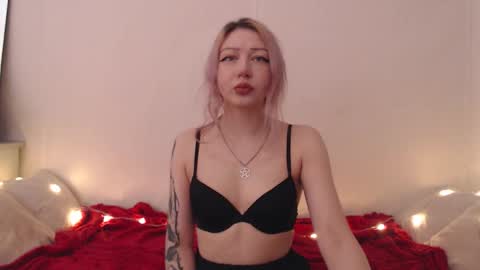 Snapshot of hardcore_x chatting on February 3, 10:04 pm Emily online show from February 3, 10:04 pm