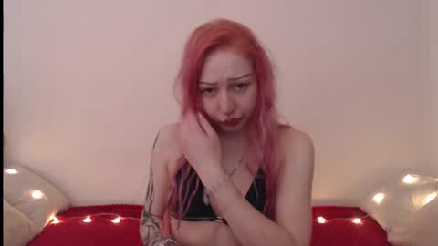 Snapshot of hardcore_x chatting on February 21, 9:38 pm Emily online show from February 21, 9:38 pm