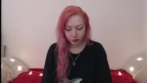 Snapshot of hardcore_x chatting on February 24, 10:52 pm Emily online show from February 24, 10:52 pm