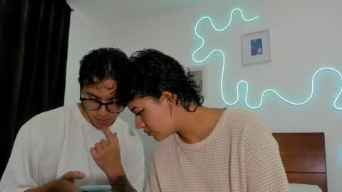 kade and demi independent models online show from May 29, 9:07 am