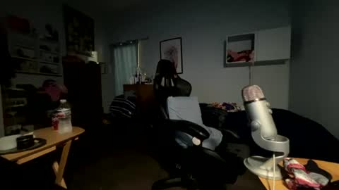 harddmikee online show from July 11, 2:36 am