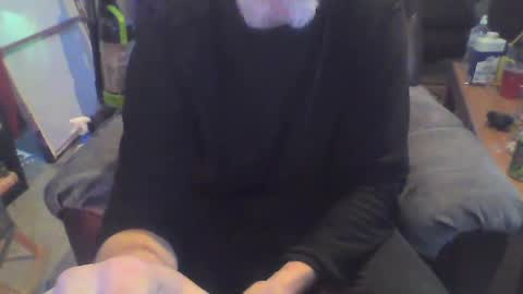 Snapshot of hardmiccccccc chatting on March 2, 4:32 pm BABY online show from March 2, 4:32 pm