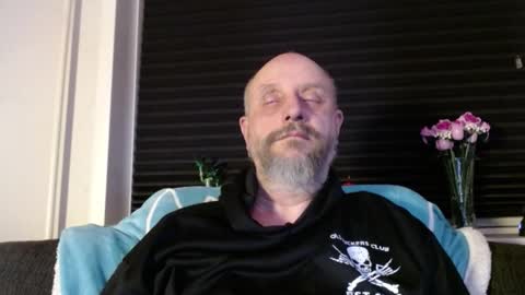 MrLazy online show from February 3, 6:46 pm