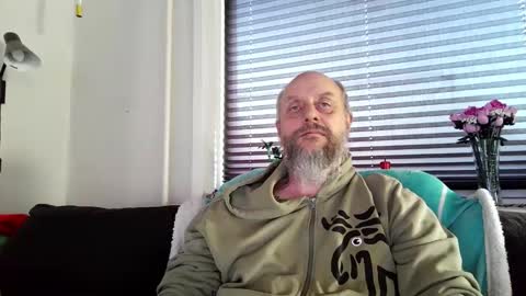 MrLazy online show from March 21, 4:21 pm