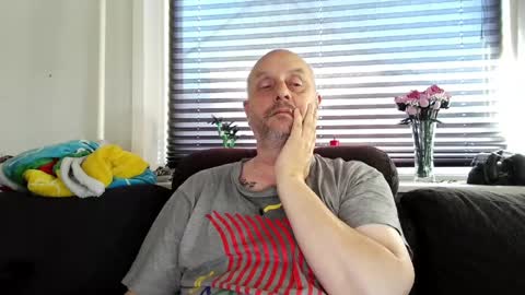 MrLazy online show from May 28, 8:00 am