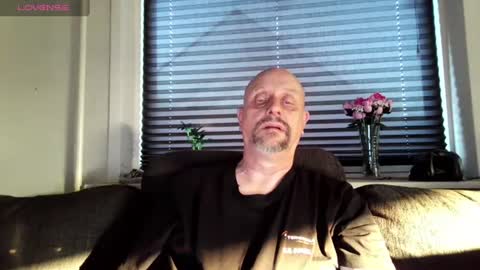 Snapshot of hardmrlazy chatting on July 15, 6:46 pm MrLazy online show from July 15, 6:46 pm