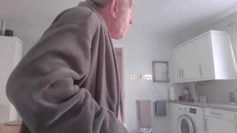 hardon4u123456789 online show from November 6, 11:00 am