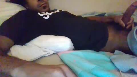 Snapshot of hardone00000 chatting on December 6, 12:27 pm hardone00000 online show from December 6, 12:27 pm