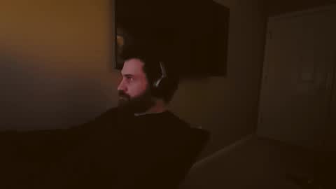 Tom online show from December 7, 11:12 pm