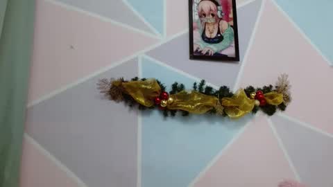 Snapshot of haresandpame_mds chatting on December 13, 5:00 pm Hares online show from December 13, 5:00 pm