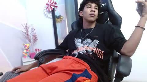 Snapshot of haresandpame_mds chatting on December 31, 12:15 pm Hares online show from December 31, 12:15 pm