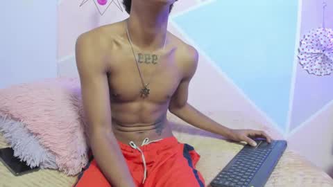 Snapshot of haresandpame_mds chatting on February 5, 6:59 pm Hares online show from February 5, 6:59 pm