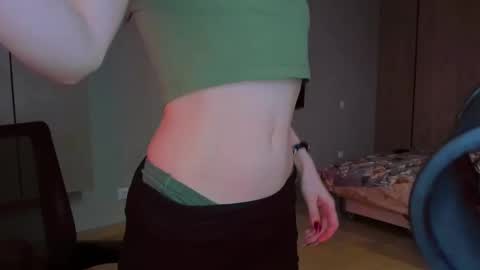 Snapshot of haribo_asmr chatting on February 25, 12:03 pm Miss Hari online show from February 25, 12:03 pm