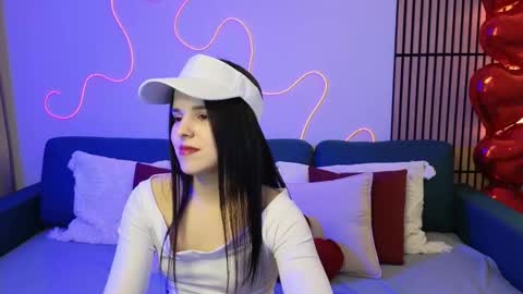 Snapshot of harleen_moore chatting on February 13, 5:22 pm Harleen online show from February 13, 5:22 pm