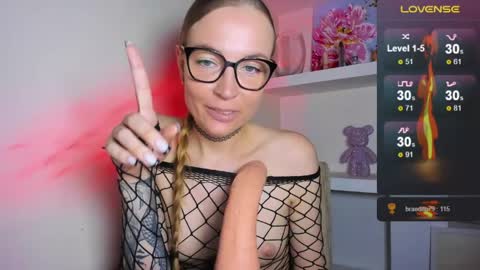 Tasya online show from April 12, 5:40 pm