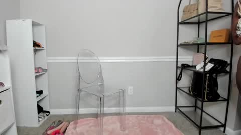 Snapshot of harmonie_marquise chatting on September 23, 4:54 pm Harmonie Marquise online show from September 23, 4:54 pm