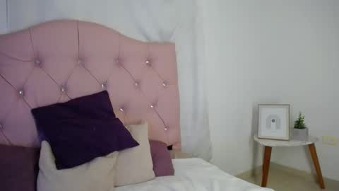 harmonyloves2 online show from March 3, 9:59 pm