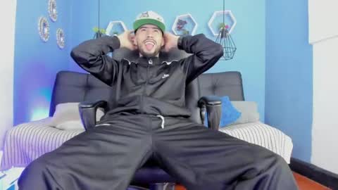 harold_999 online show from May 19, 4:19 am