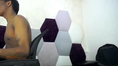 haroldmick online show from February 21, 8:43 pm