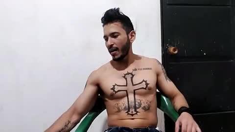 Snapshot of haroldsepulveda chatting on December 29, 4:05 am BOY HOT online show from December 29, 4:05 am