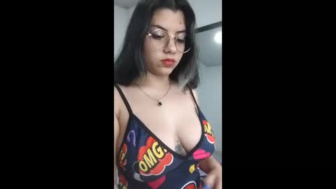 Snapshot of harper_ks1 chatting on February 21, 2:34 am Harper online show from February 21, 2:34 am