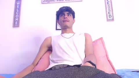 harry thomson online show from March 3, 8:43 pm