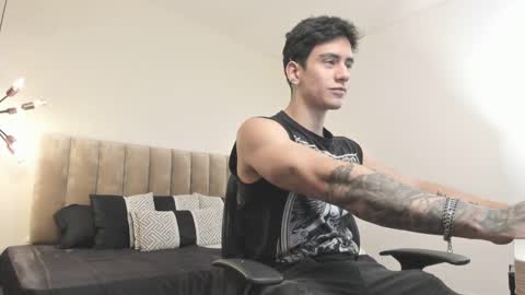 Harry Jones online show from March 9, 5:39 pm