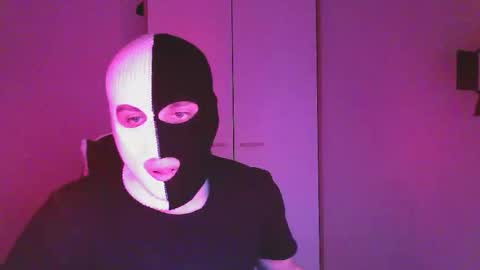 Snapshot of harvey6dent6 chatting on March 27, 2:28 am Two-Face online show from March 27, 2:28 am