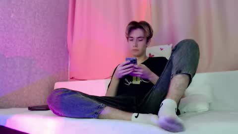 harvey_foster online show from November 26, 11:11 am