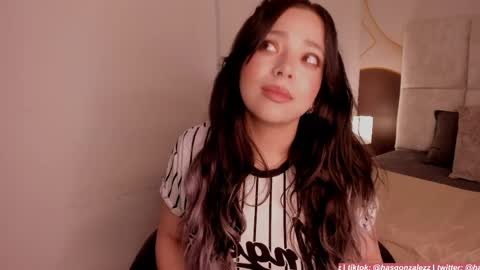 has_gonzalezz online show from April 2, 4:10 am