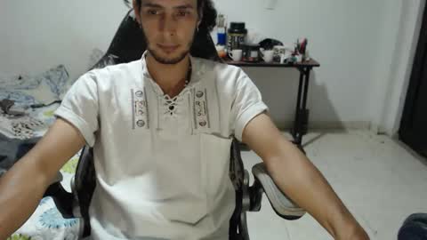 Snapshot of hasani_savala chatting on September 16, 6:36 am Hasani online show from September 16, 6:36 am