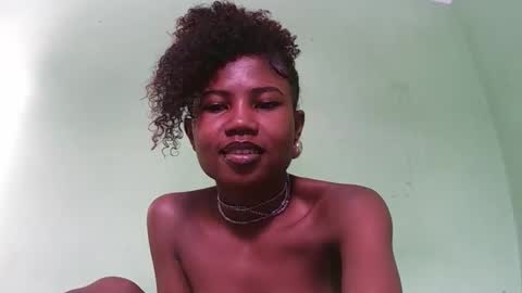 hasleyinah online show from April 4, 4:00 am