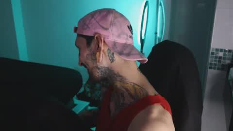 Snapshot of hatsumotokyoto chatting on October 10, 4:11 am More content   2   online show from October 10, 4:11 am