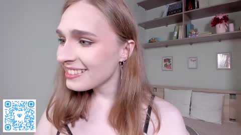 Snapshot of havagooday chatting on June 26, 1:59 pm Mia online show from June 26, 1:59 pm