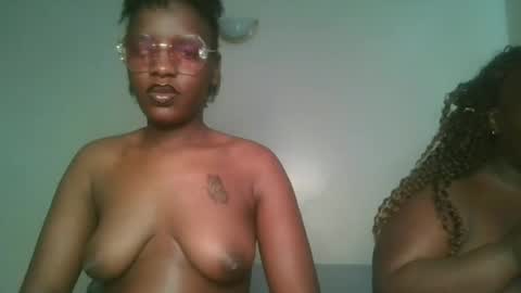 Snapshot of havanna_p1 chatting on July 31, 9:19 am havanna_p1 online show from July 31, 9:19 am