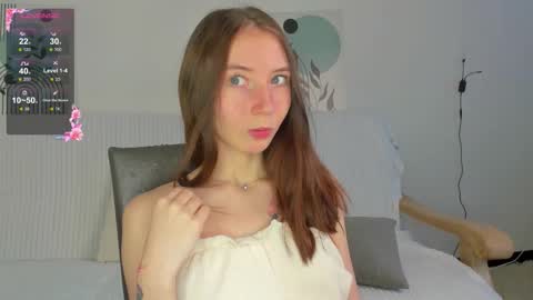 Lola online show from November 15, 8:11 am