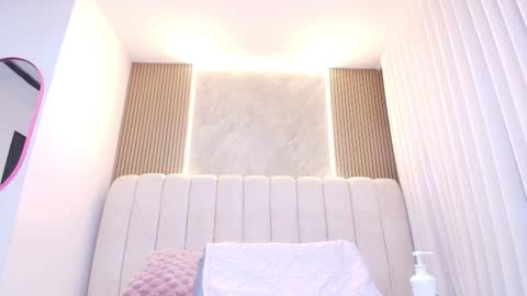 kataleya online show from March 26, 7:19 pm