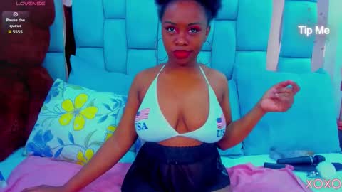 Snapshot of hazel_lanee chatting on March 1, 10:45 pm hazel_lanee online show from March 1, 10:45 pm
