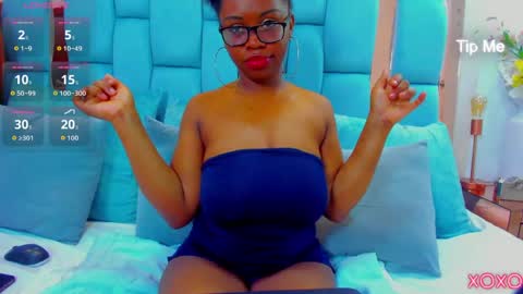 Snapshot of hazel_lanee chatting on April 20, 12:02 am hazel_lanee online show from April 20, 12:02 am