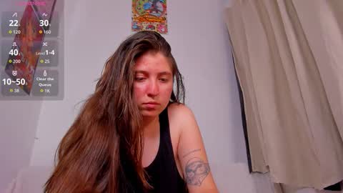 Im Hazel online show from March 19, 11:31 pm