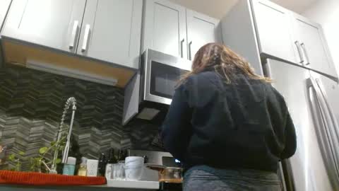 Hazel online show from January 4, 3:28 pm