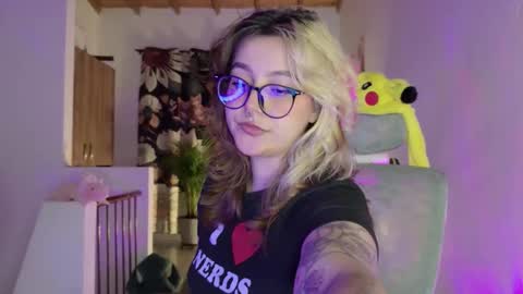 Hazel Brown online show from May 8, 2:17 am