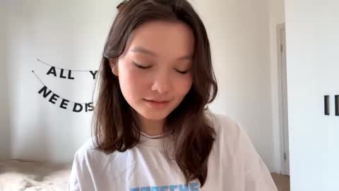 Snapshot of hazelhartshorn chatting on May 13, 11:40 am Kira online show from May 13, 11:40 am