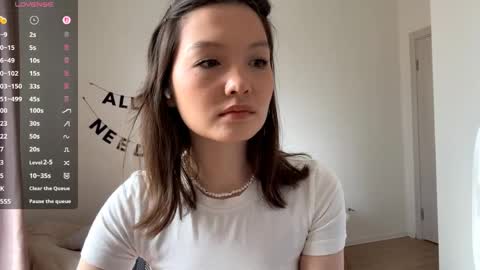 Snapshot of hazelhartshorn chatting on May 30, 12:13 pm Kira online show from May 30, 12:13 pm