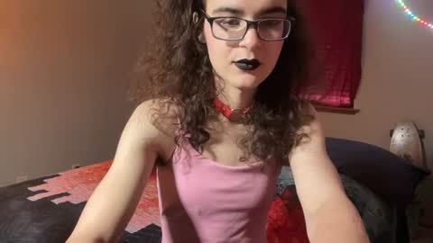 Snapshot of hazelpeppermint chatting on June 22, 3:42 pm Hazel online show from June 22, 3:42 pm