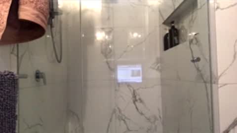 Snapshot of hb2283 chatting on December 22, 6:49 pm h babe online show from December 22, 6:49 pm