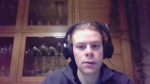 Snapshot of heart1292 chatting on November 17, 10:04 pm Heart online show from November 17, 10:04 pm